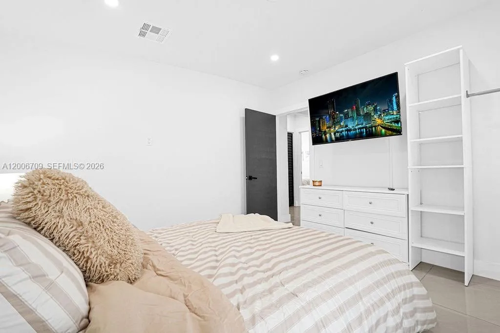 570 Nw 48th St, Miami, Florida 33127, Miami, Florida 33127, 3 Bedrooms Bedrooms, ,2 BathroomsBathrooms,Residential,For Sale,570 Nw 48th St, Miami, Florida 33127,A12006709