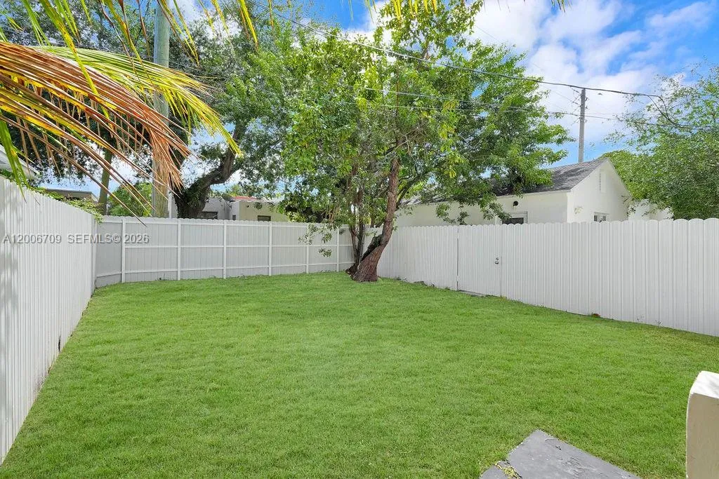 570 Nw 48th St, Miami, Florida 33127, Miami, Florida 33127, 3 Bedrooms Bedrooms, ,2 BathroomsBathrooms,Residential,For Sale,570 Nw 48th St, Miami, Florida 33127,A12006709
