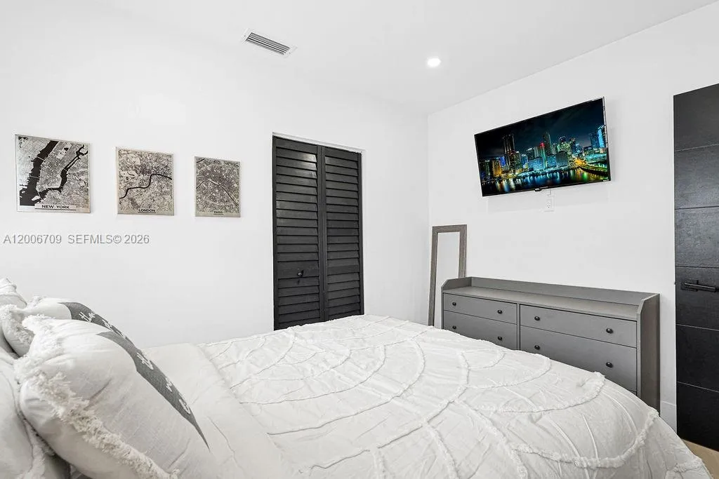 570 Nw 48th St, Miami, Florida 33127, Miami, Florida 33127, 3 Bedrooms Bedrooms, ,2 BathroomsBathrooms,Residential,For Sale,570 Nw 48th St, Miami, Florida 33127,A12006709
