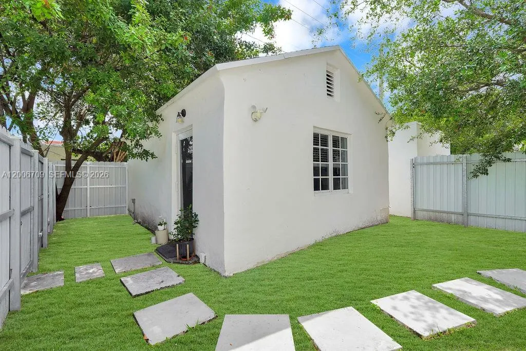 570 Nw 48th St, Miami, Florida 33127, Miami, Florida 33127, 3 Bedrooms Bedrooms, ,2 BathroomsBathrooms,Residential,For Sale,570 Nw 48th St, Miami, Florida 33127,A12006709