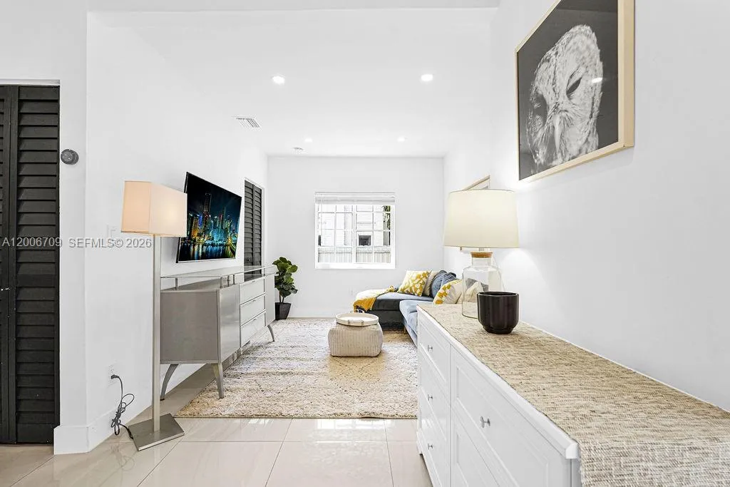 570 Nw 48th St, Miami, Florida 33127, Miami, Florida 33127, 3 Bedrooms Bedrooms, ,2 BathroomsBathrooms,Residential,For Sale,570 Nw 48th St, Miami, Florida 33127,A12006709