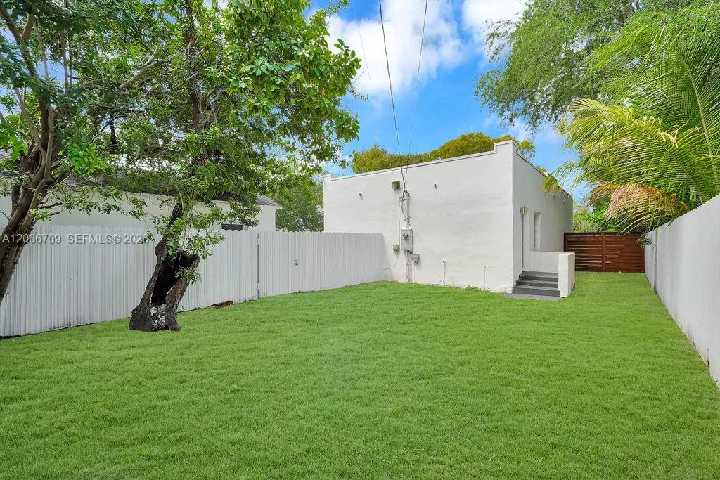 570 Nw 48th St, Miami, Florida 33127, Miami, Florida 33127, 3 Bedrooms Bedrooms, ,2 BathroomsBathrooms,Residential,For Sale,570 Nw 48th St, Miami, Florida 33127,A12006709