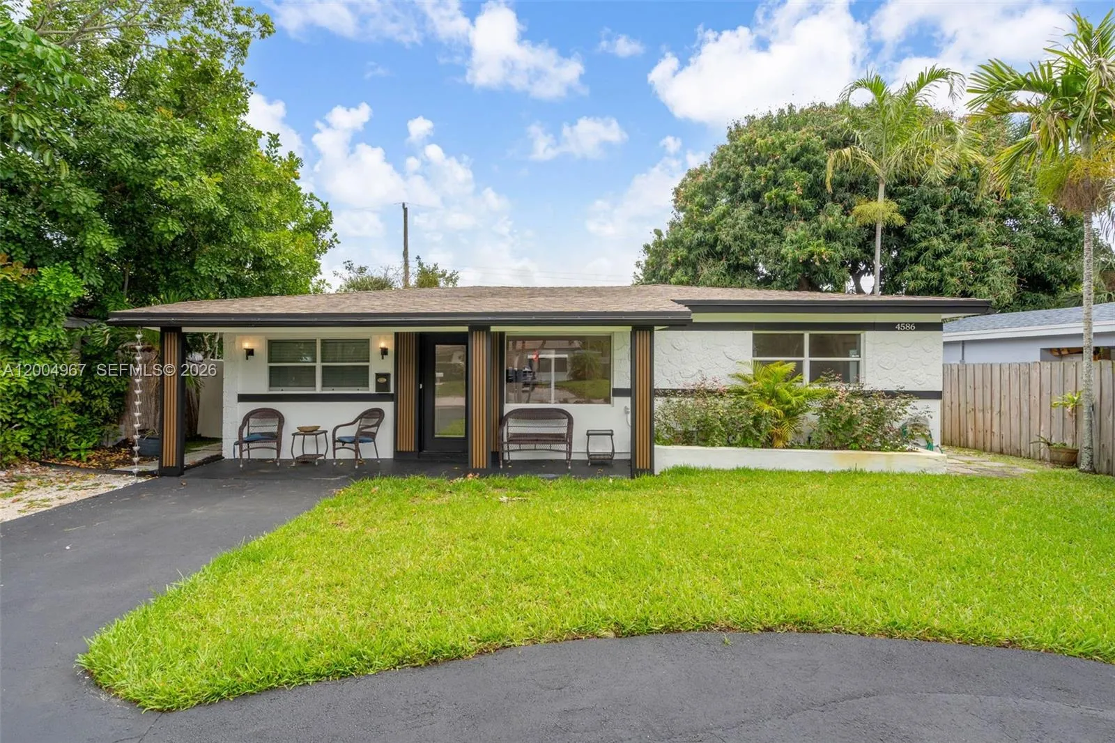 Oakland Park, Florida 33334, 4 Bedrooms Bedrooms, ,3 BathroomsBathrooms,Residential,For Sale,A12004967