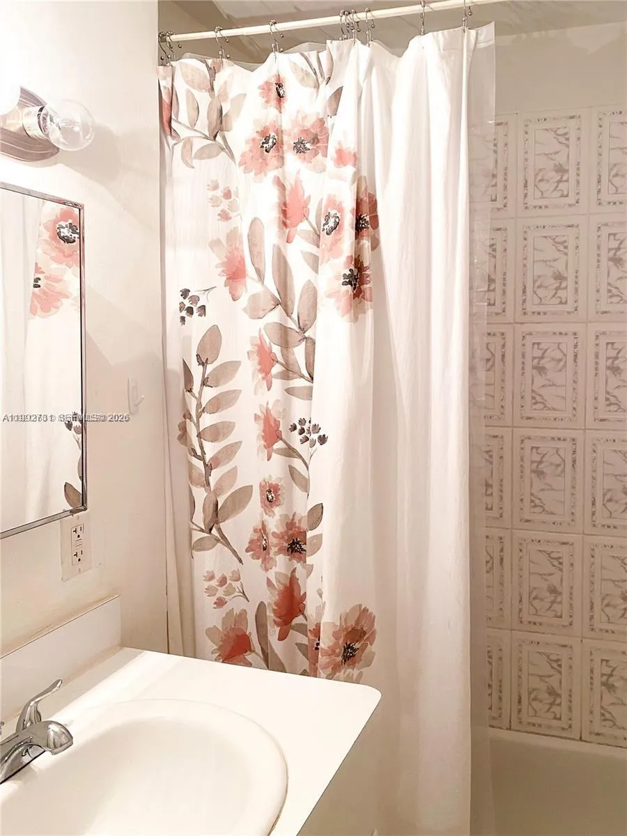 820 Euclid Ave 203, Miami Beach, Florida 33139, Miami Beach, Florida 33139, ,1 BathroomBathrooms,Residential,For Sale,820 Euclid Ave 203, Miami Beach, Florida 33139,A11992731