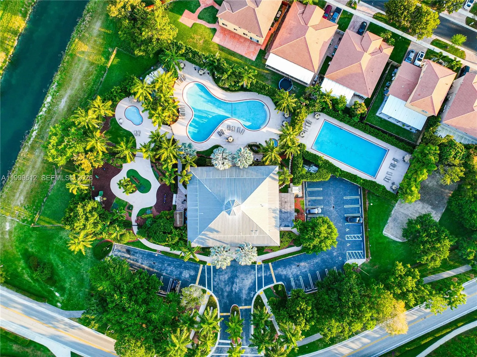 2215 Portofino Ave, Homestead, Florida 33033, Homestead, Florida 33033, 7 Bedrooms Bedrooms, ,3 BathroomsBathrooms,Residential,For Sale,2215 Portofino Ave, Homestead, Florida 33033,A11999512