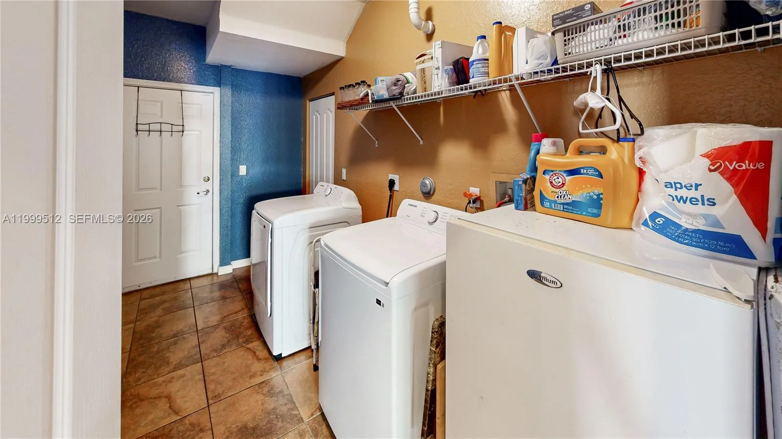 2215 Portofino Ave, Homestead, Florida 33033, Homestead, Florida 33033, 7 Bedrooms Bedrooms, ,3 BathroomsBathrooms,Residential,For Sale,2215 Portofino Ave, Homestead, Florida 33033,A11999512