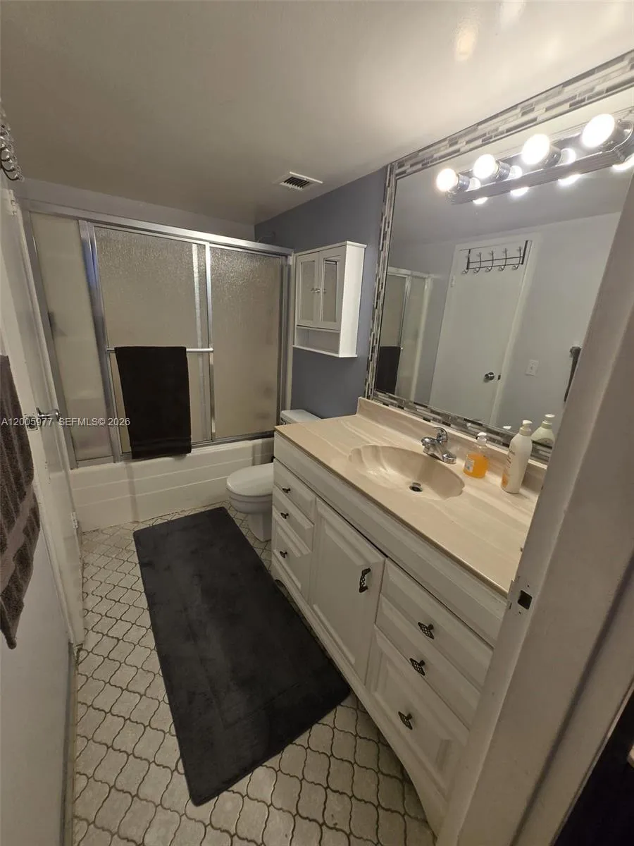 13499 Biscayne Blvd 809, North Miami, Florida 3318, North Miami, Florida 33181, 2 Bedrooms Bedrooms, ,2 BathroomsBathrooms,Residential,For Sale,13499 Biscayne Blvd 809, North Miami, Florida 3318,A12005977