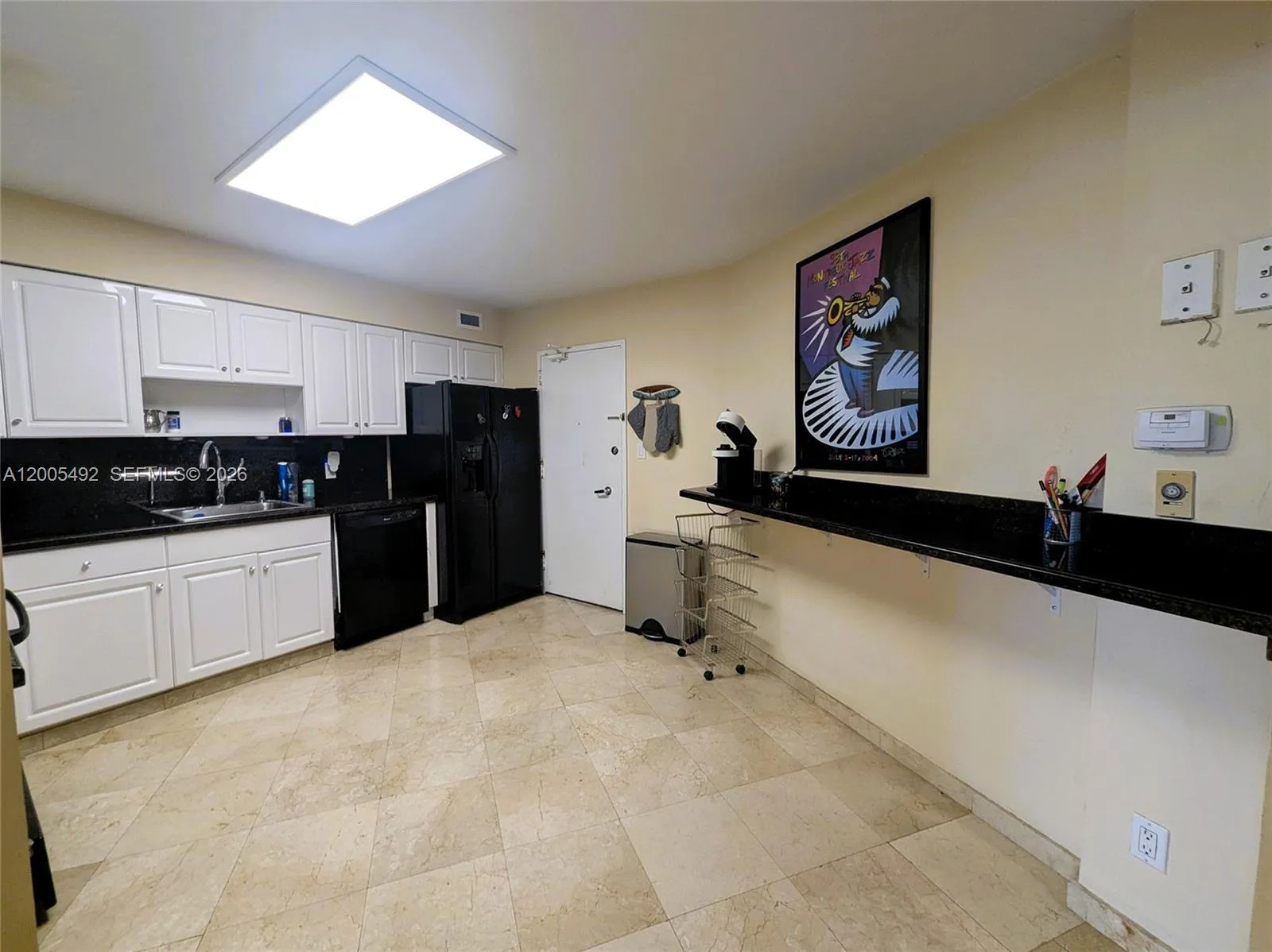 5161 Collins Ave 518, Miami Beach, Florida 33140, Miami Beach, Florida 33140, 2 Bedrooms Bedrooms, ,2 BathroomsBathrooms,Residential,For Sale,5161 Collins Ave 518, Miami Beach, Florida 33140,A12005492