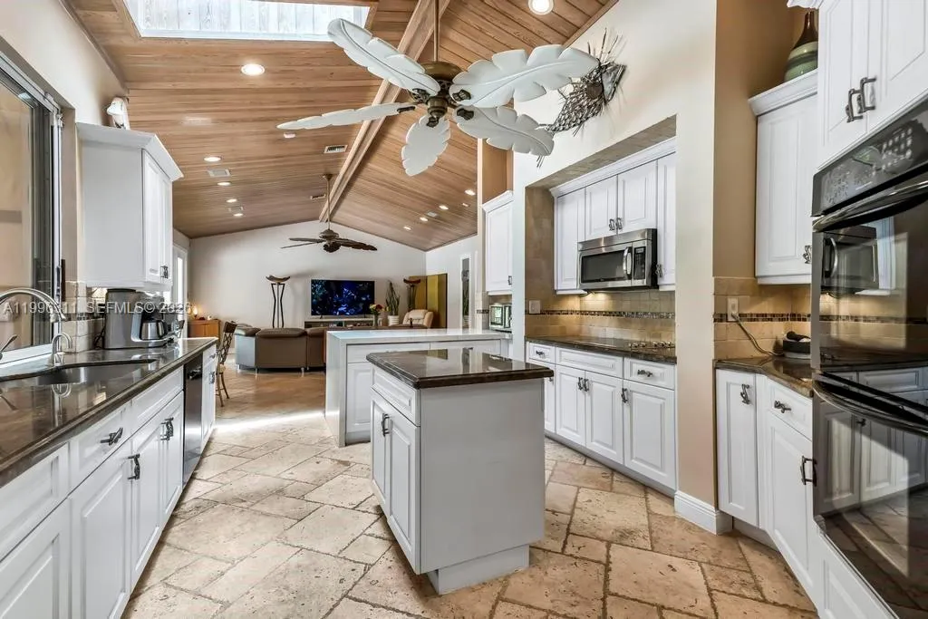 5328 E Leitner Dr, Coral Springs, Florida 33067, Coral Springs, Florida 33067, 6 Bedrooms Bedrooms, ,5 BathroomsBathrooms,Residential,For Sale,5328 E Leitner Dr, Coral Springs, Florida 33067,A11996311