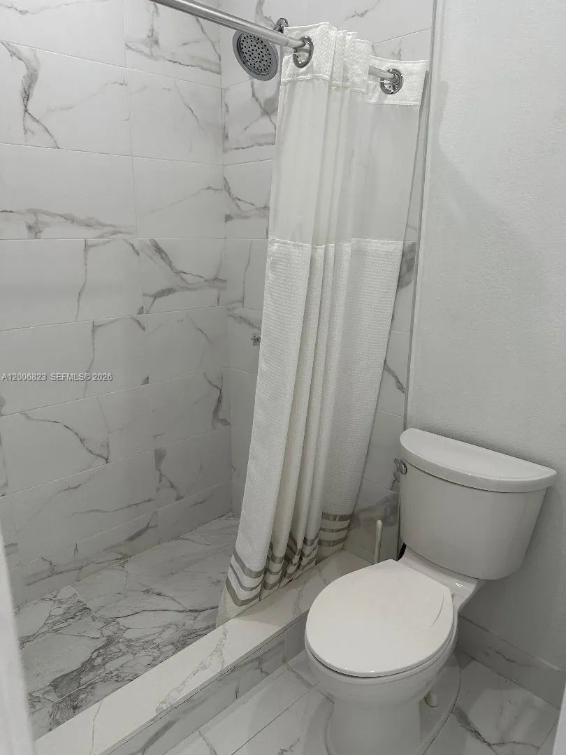 Miami, Florida 33186, ,1 BathroomBathrooms,Residential Lease,For Rent,A12006823