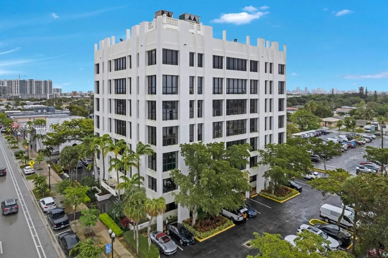 2450 Hollywood Blvd Cu605, Hollywood, Florida 3302, Hollywood, Florida 33020, ,Commercial Sale,For Sale,2450 Hollywood Blvd Cu605, Hollywood, Florida 3302,A12006843