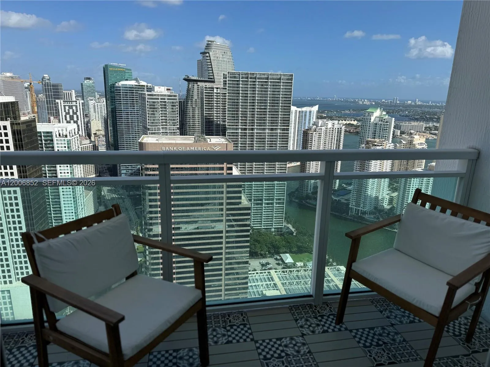 950 Brickell Bay Dr 5402, Miami, Florida 33131, Miami, Florida 33131, 1 Bedroom Bedrooms, ,1 BathroomBathrooms,Residential Lease,For Rent,950 Brickell Bay Dr 5402, Miami, Florida 33131,A12006852
