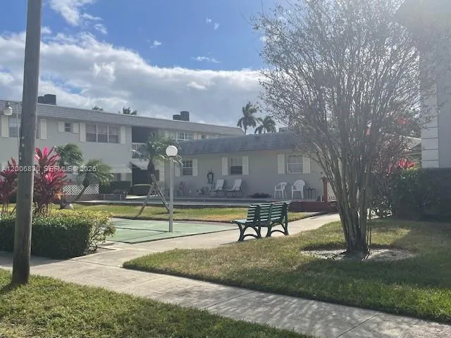 1560 Mckinley St 101w, Hollywood, Florida 33020, Hollywood, Florida 33020, 2 Bedrooms Bedrooms, ,2 BathroomsBathrooms,Residential Lease,For Rent,1560 Mckinley St 101w, Hollywood, Florida 33020,A12006830