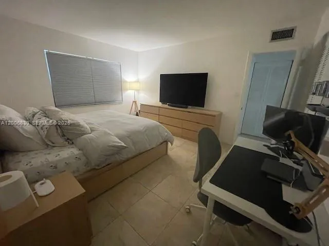 1560 Mckinley St 101w, Hollywood, Florida 33020, Hollywood, Florida 33020, 2 Bedrooms Bedrooms, ,2 BathroomsBathrooms,Residential Lease,For Rent,1560 Mckinley St 101w, Hollywood, Florida 33020,A12006830