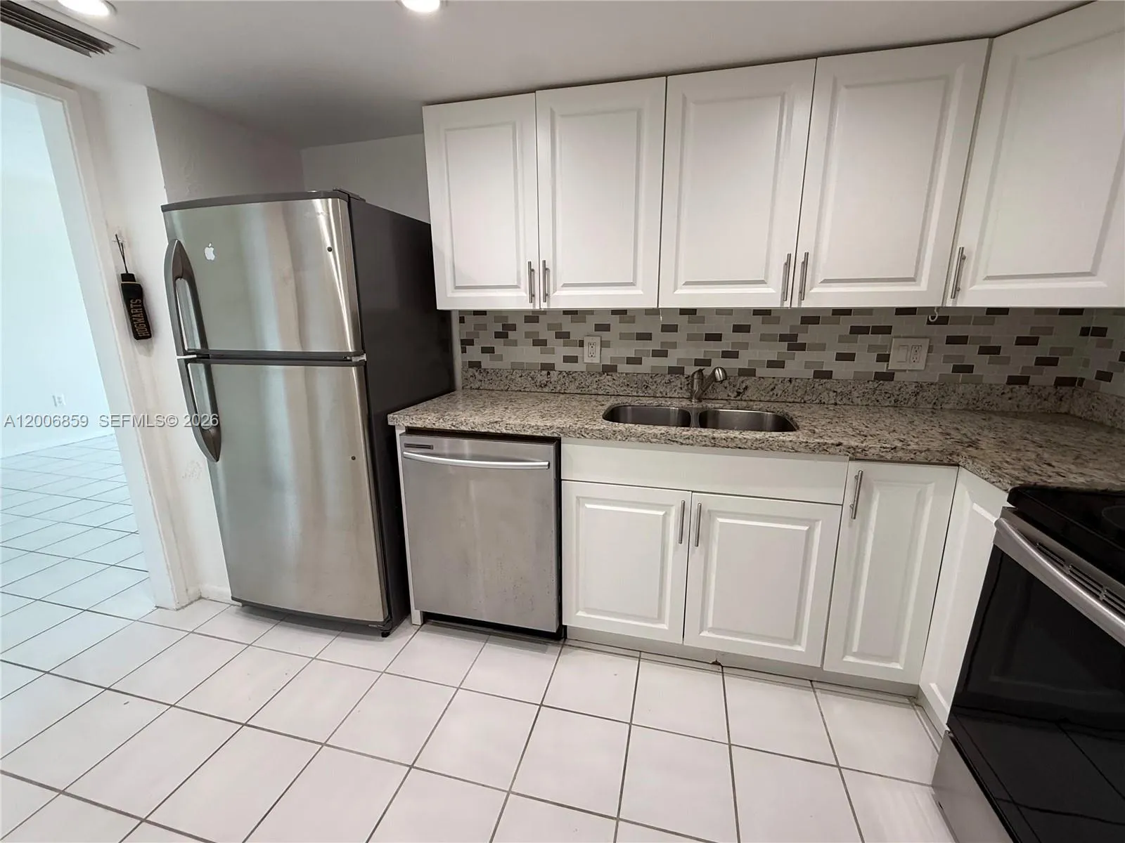 400 Kings Point Dr 608, Sunny Isles Beach, Florida, Sunny Isles Beach, Florida 33160, 1 Bedroom Bedrooms, ,1 BathroomBathrooms,Residential,For Sale,400 Kings Point Dr 608, Sunny Isles Beach, Florida,A12006859