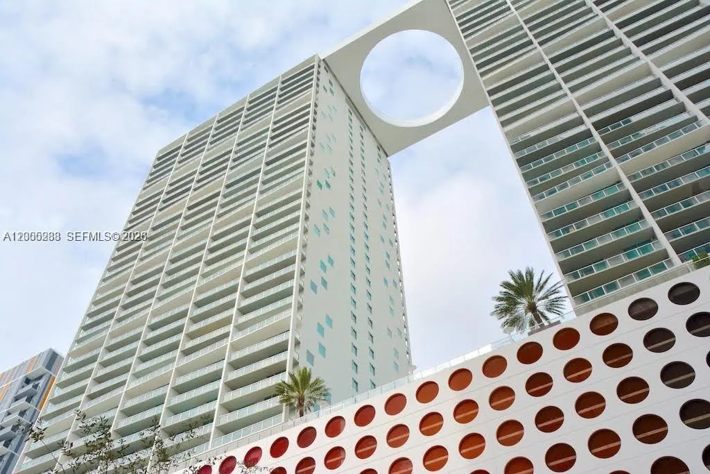 500 Brickell Ave 3008, Miami, Florida 33131, Miami, Florida 33131, 1 Bedroom Bedrooms, ,1 BathroomBathrooms,Residential Lease,For Rent,500 Brickell Ave 3008, Miami, Florida 33131,A12005288