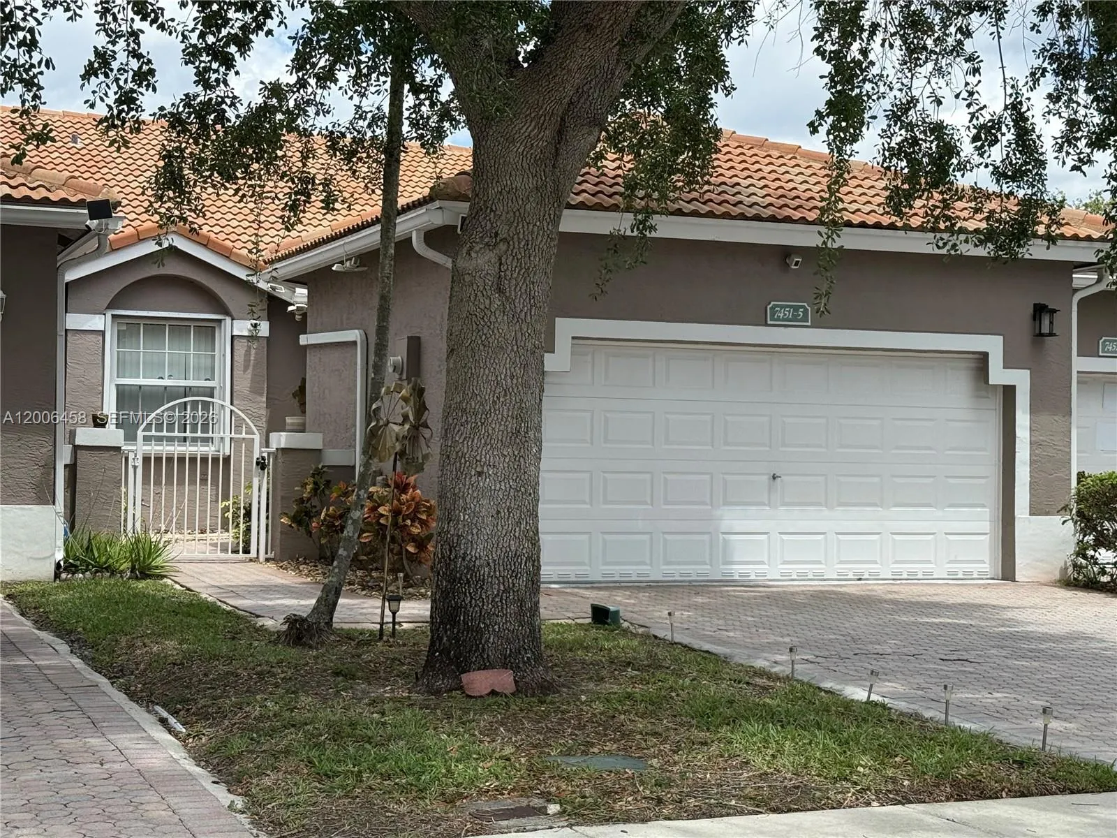 Sunrise, Florida 33313, 2 Bedrooms Bedrooms, ,2 BathroomsBathrooms,Residential,For Sale,A12006458