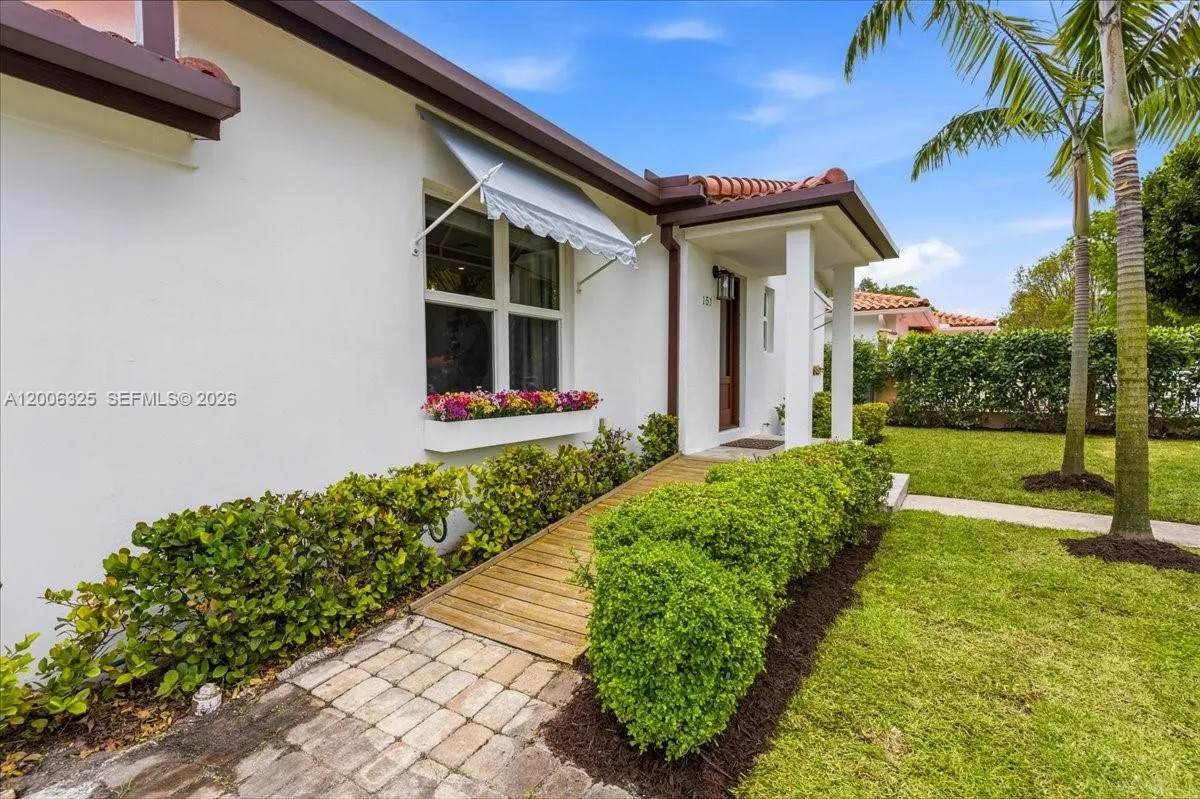151 Sw 51st Ct, Miami, Florida 33134, Miami, Florida 33134, 3 Bedrooms Bedrooms, ,2 BathroomsBathrooms,Residential,For Sale,151 Sw 51st Ct, Miami, Florida 33134,A12006325