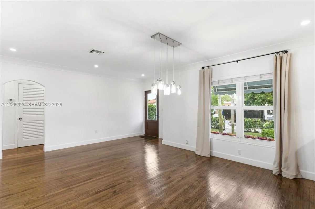 151 Sw 51st Ct, Miami, Florida 33134, Miami, Florida 33134, 3 Bedrooms Bedrooms, ,2 BathroomsBathrooms,Residential,For Sale,151 Sw 51st Ct, Miami, Florida 33134,A12006325