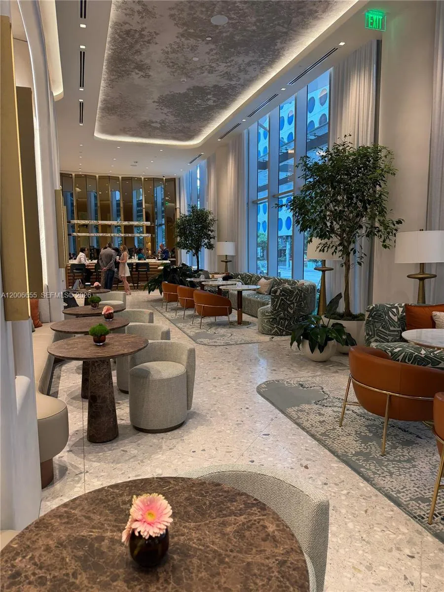 77 Se 5 Street 1904, Miami, Florida 33131, Miami, Florida 33131, ,1 BathroomBathrooms,Residential Lease,For Rent,77 Se 5 Street 1904, Miami, Florida 33131,A12006655