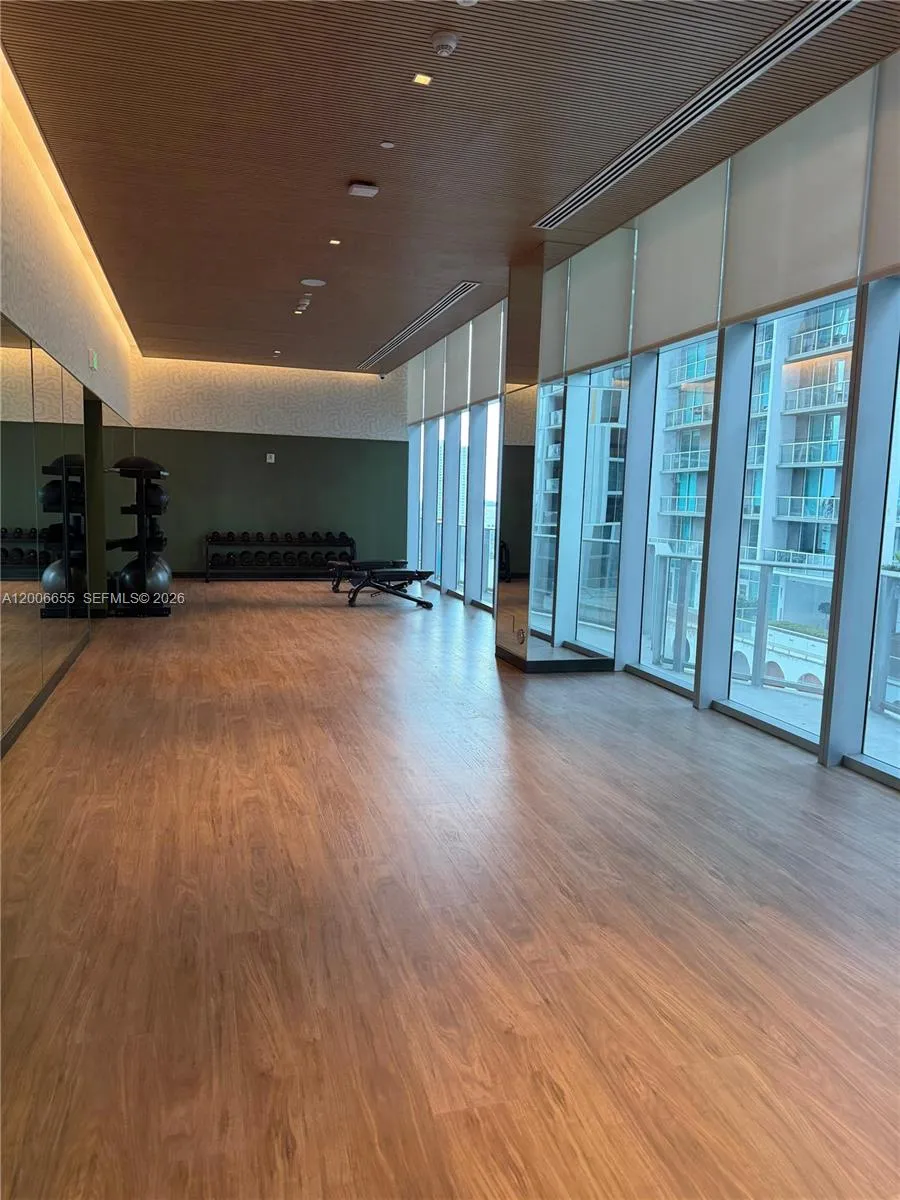 77 Se 5 Street 1904, Miami, Florida 33131, Miami, Florida 33131, ,1 BathroomBathrooms,Residential Lease,For Rent,77 Se 5 Street 1904, Miami, Florida 33131,A12006655