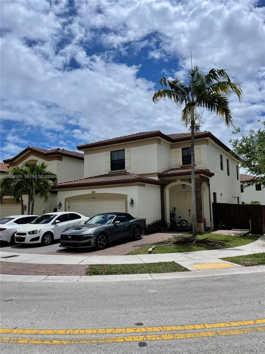 10086 Nw 89th Ter, Doral, Florida 33178, Doral, Florida 33178, 3 Bedrooms Bedrooms, ,2 BathroomsBathrooms,Residential,For Sale,10086 Nw 89th Ter, Doral, Florida 33178,A12006926