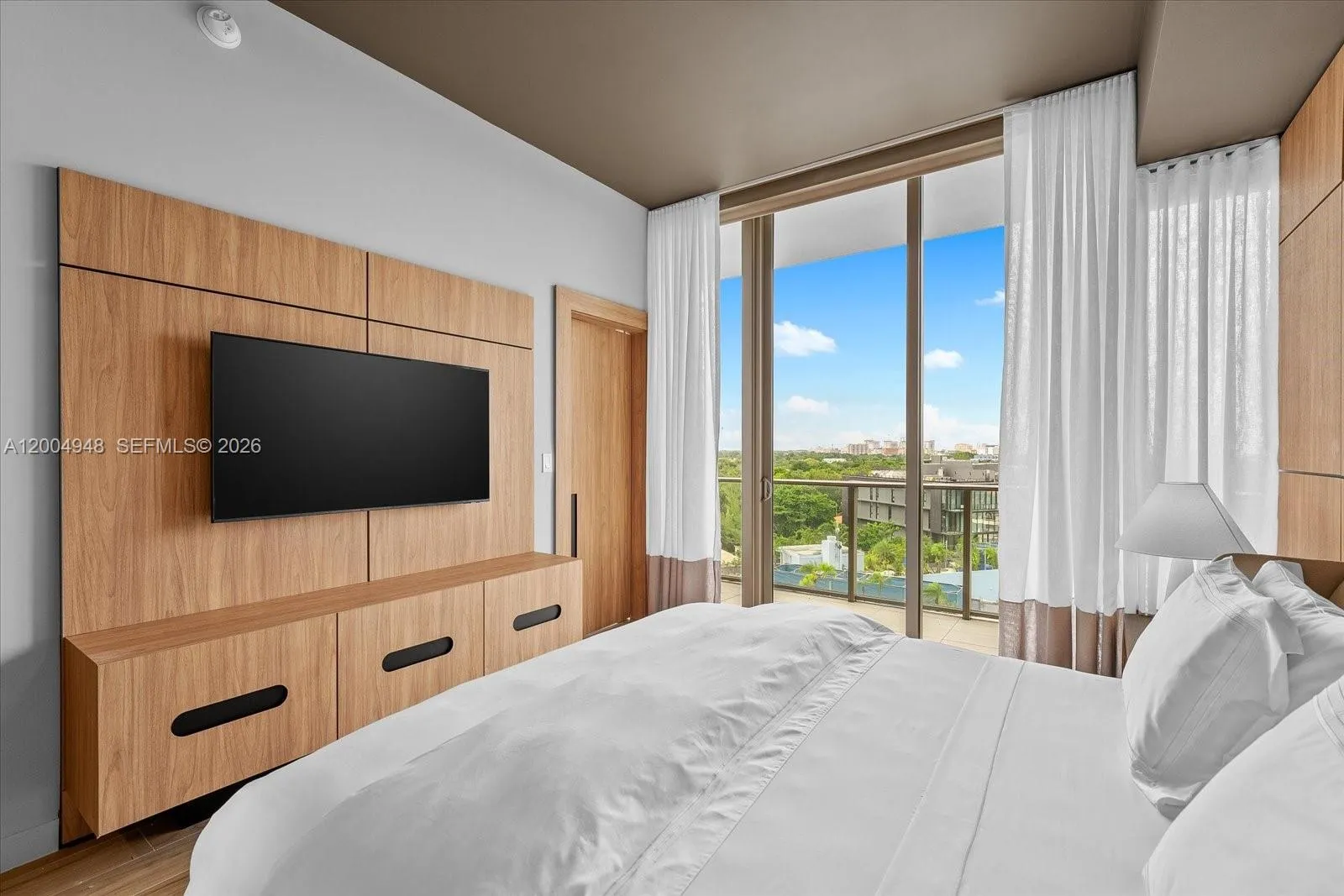 2678 Tigertail Ave 701, Miami, Florida 33133, Miami, Florida 33133, 3 Bedrooms Bedrooms, ,3 BathroomsBathrooms,Residential,For Sale,2678 Tigertail Ave 701, Miami, Florida 33133,A12004948