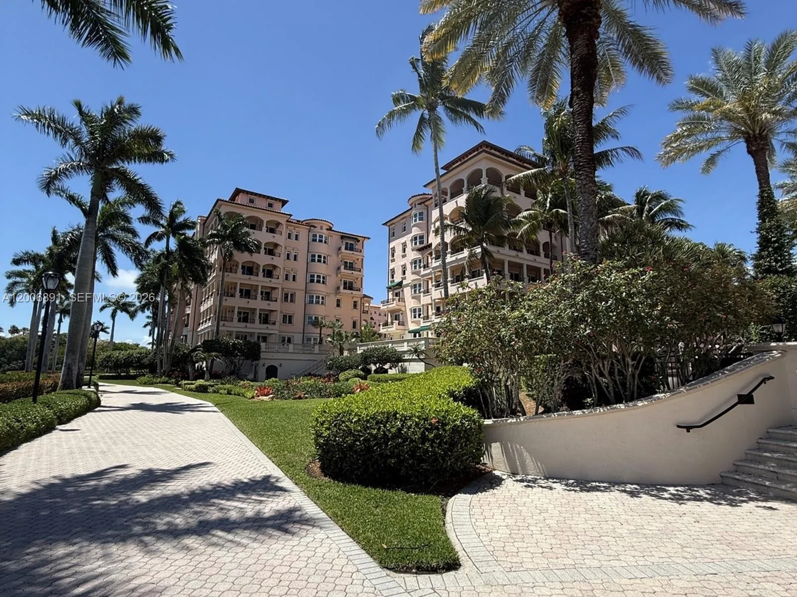 13643 Deering Bay Dr 146, Coral Gables, Florida 33, Coral Gables, Florida 33158, 3 Bedrooms Bedrooms, ,2 BathroomsBathrooms,Residential,For Sale,13643 Deering Bay Dr 146, Coral Gables, Florida 33,A12006891