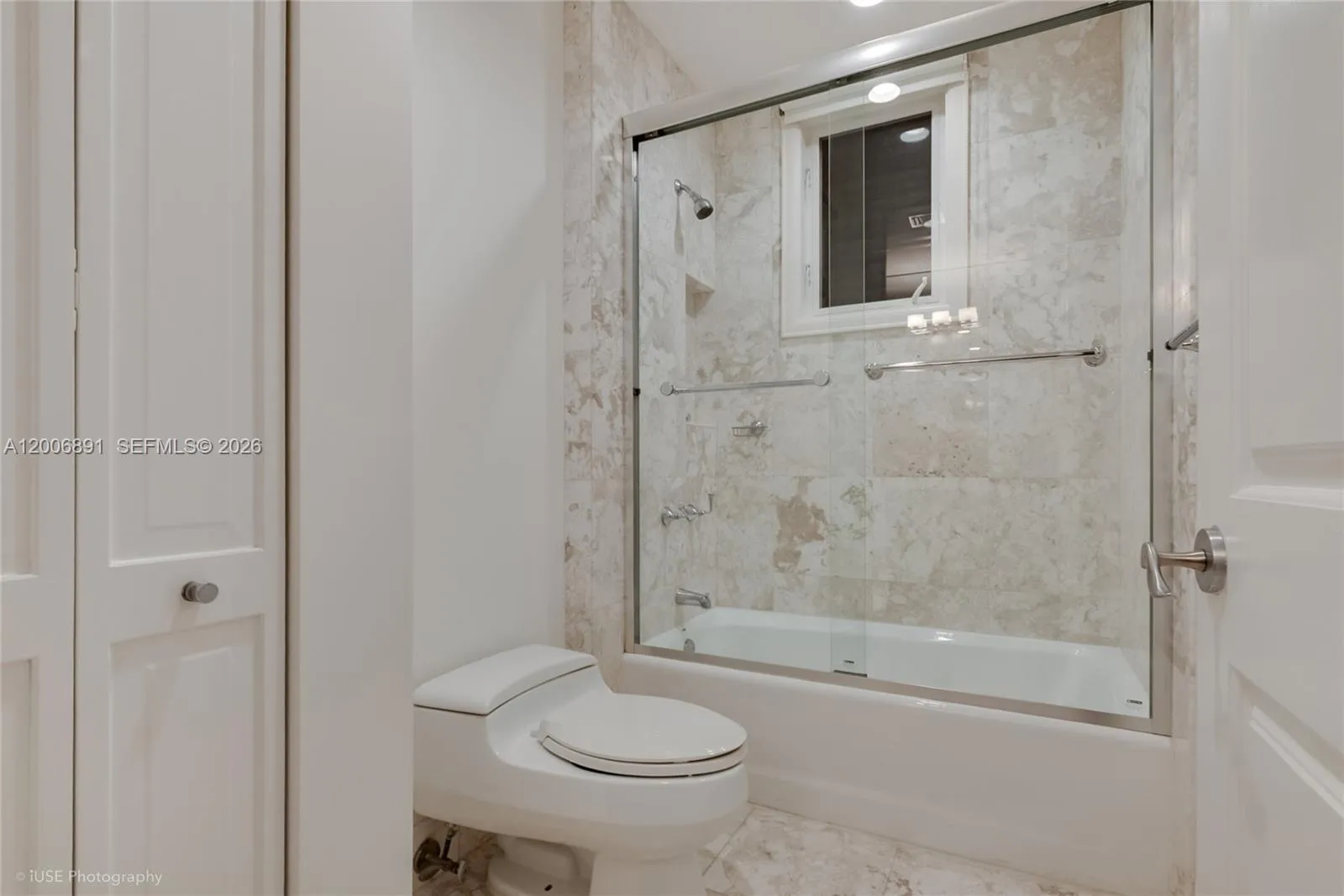 13643 Deering Bay Dr 146, Coral Gables, Florida 33, Coral Gables, Florida 33158, 3 Bedrooms Bedrooms, ,2 BathroomsBathrooms,Residential,For Sale,13643 Deering Bay Dr 146, Coral Gables, Florida 33,A12006891