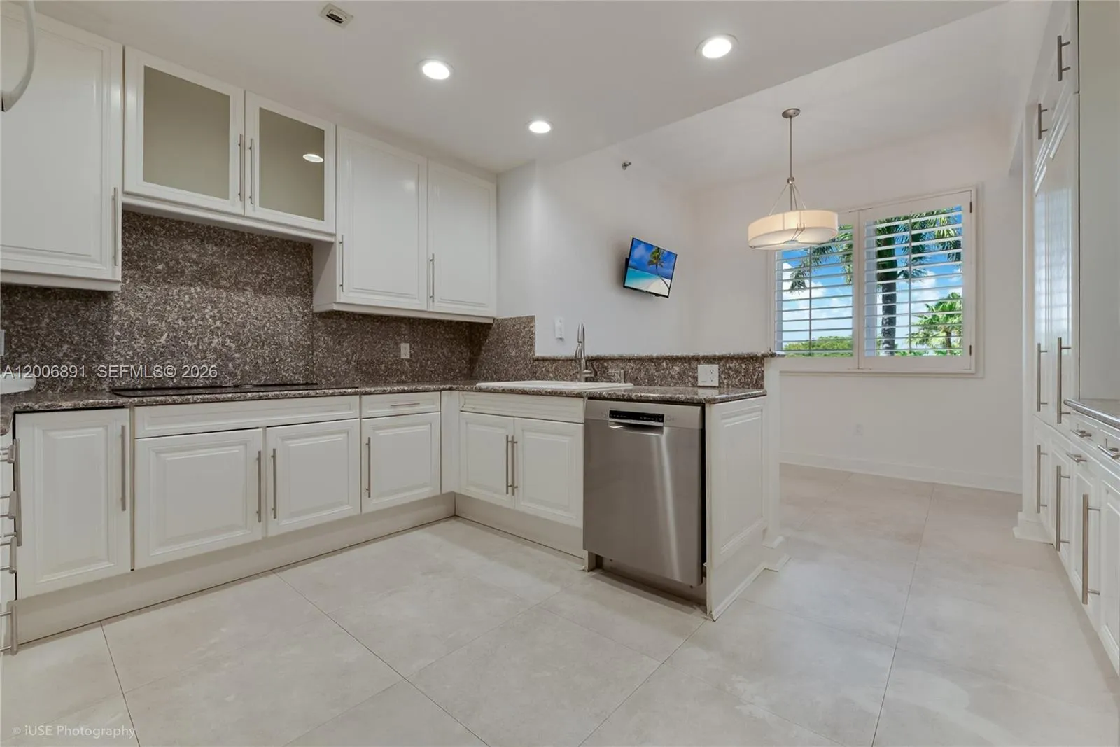 13643 Deering Bay Dr 146, Coral Gables, Florida 33, Coral Gables, Florida 33158, 3 Bedrooms Bedrooms, ,2 BathroomsBathrooms,Residential,For Sale,13643 Deering Bay Dr 146, Coral Gables, Florida 33,A12006891