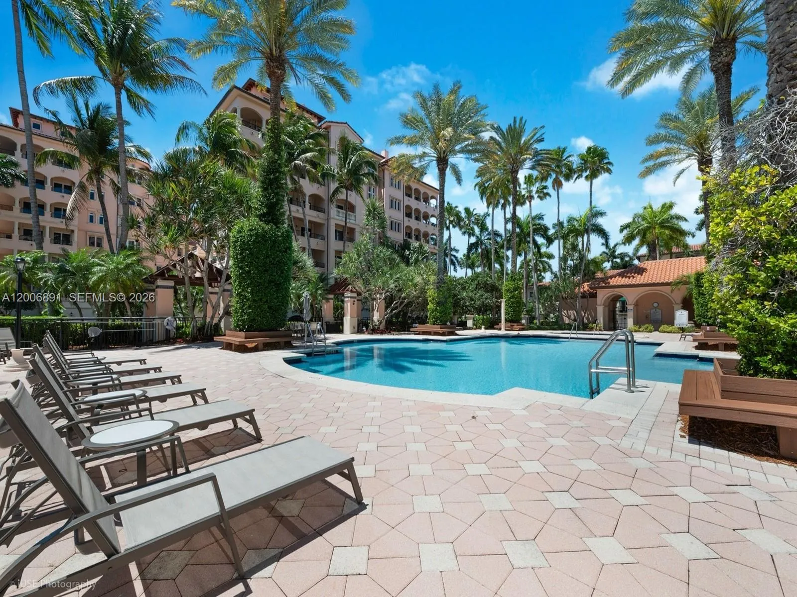 13643 Deering Bay Dr 146, Coral Gables, Florida 33, Coral Gables, Florida 33158, 3 Bedrooms Bedrooms, ,2 BathroomsBathrooms,Residential,For Sale,13643 Deering Bay Dr 146, Coral Gables, Florida 33,A12006891