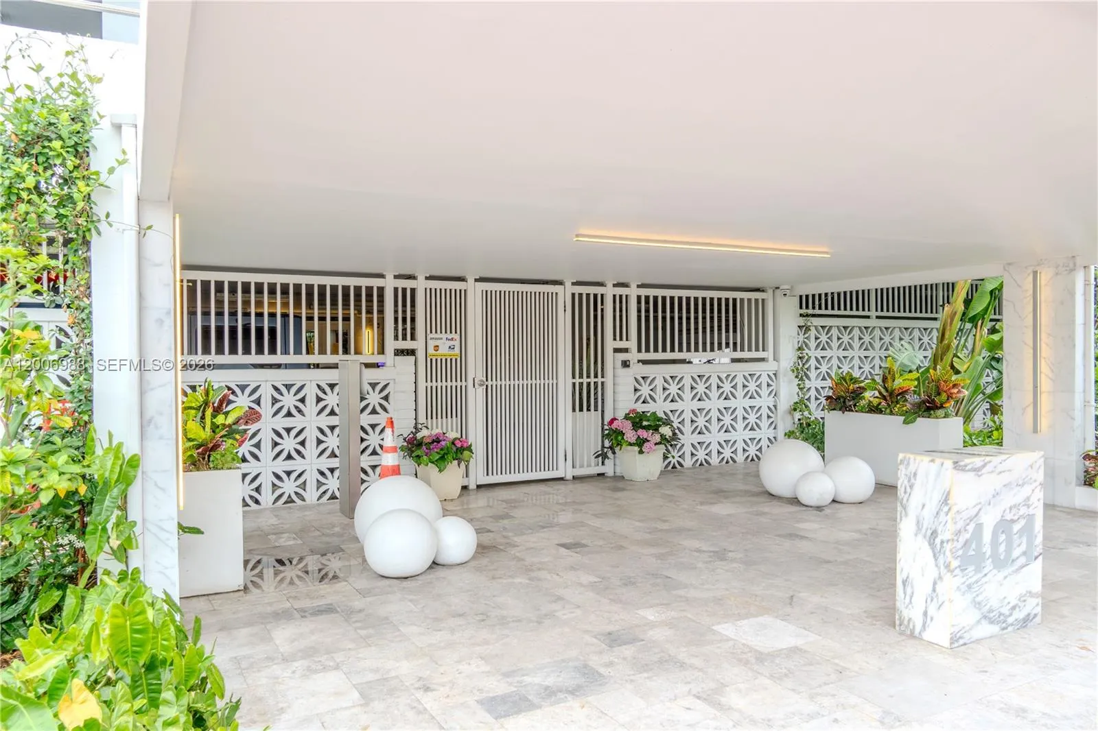 401 Ocean Dr 222, Miami Beach, Florida 33139, Miami Beach, Florida 33139, 1 Bedroom Bedrooms, ,1 BathroomBathrooms,Residential,For Sale,401 Ocean Dr 222, Miami Beach, Florida 33139,A12006988