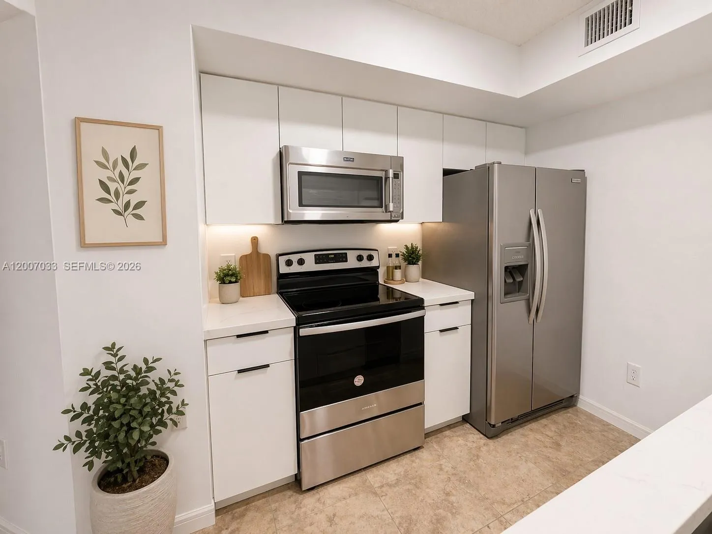 450 S Park Rd 5-307, Hollywood, Florida 33021, Hollywood, Florida 33021, 3 Bedrooms Bedrooms, ,2 BathroomsBathrooms,Residential Lease,For Rent,450 S Park Rd 5-307, Hollywood, Florida 33021,A12007033