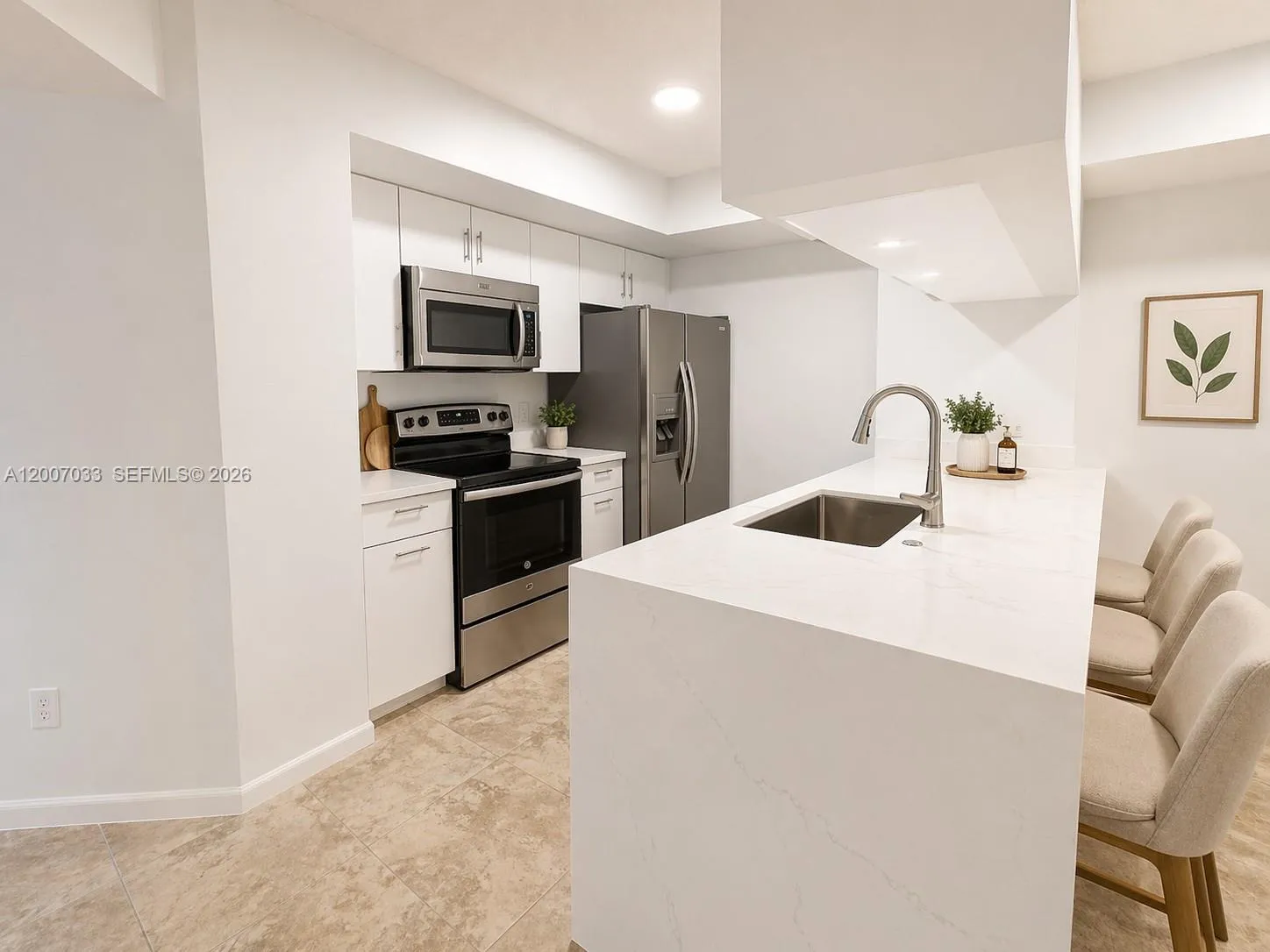 450 S Park Rd 5-307, Hollywood, Florida 33021, Hollywood, Florida 33021, 3 Bedrooms Bedrooms, ,2 BathroomsBathrooms,Residential Lease,For Rent,450 S Park Rd 5-307, Hollywood, Florida 33021,A12007033