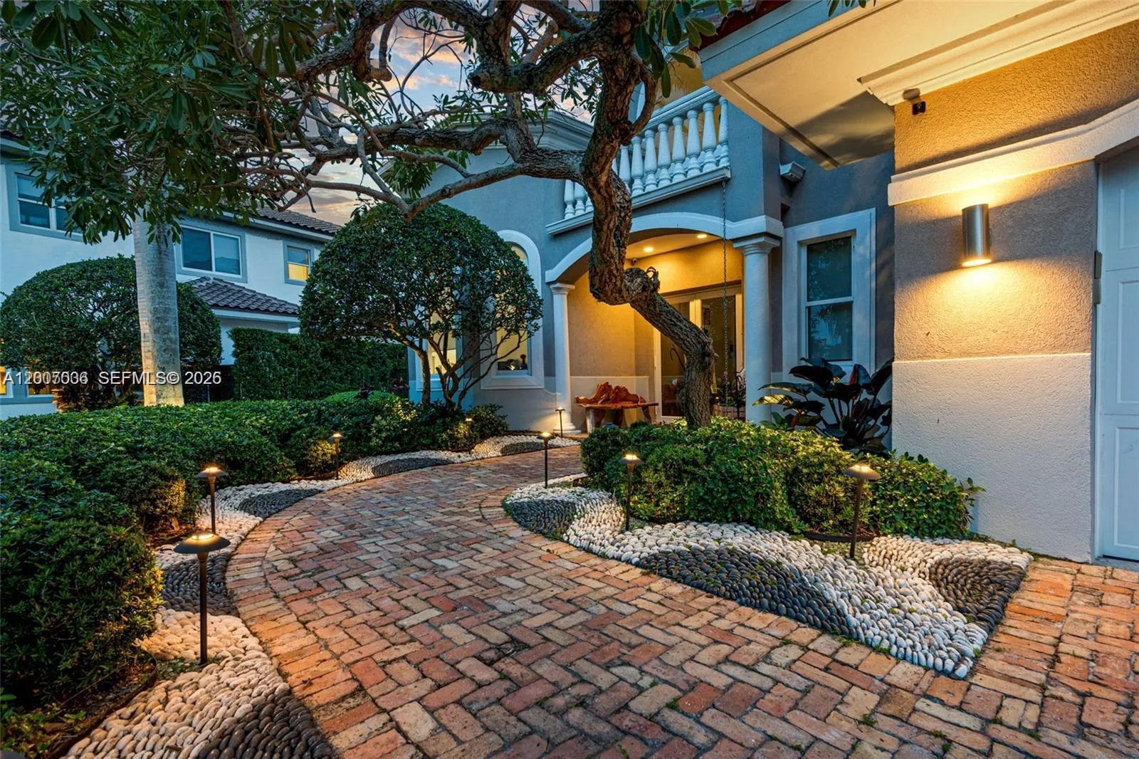 1260 Harbor Ct, Hollywood, Florida 33019, Hollywood, Florida 33019, 6 Bedrooms Bedrooms, ,6 BathroomsBathrooms,Residential,For Sale,1260 Harbor Ct, Hollywood, Florida 33019,A12007036