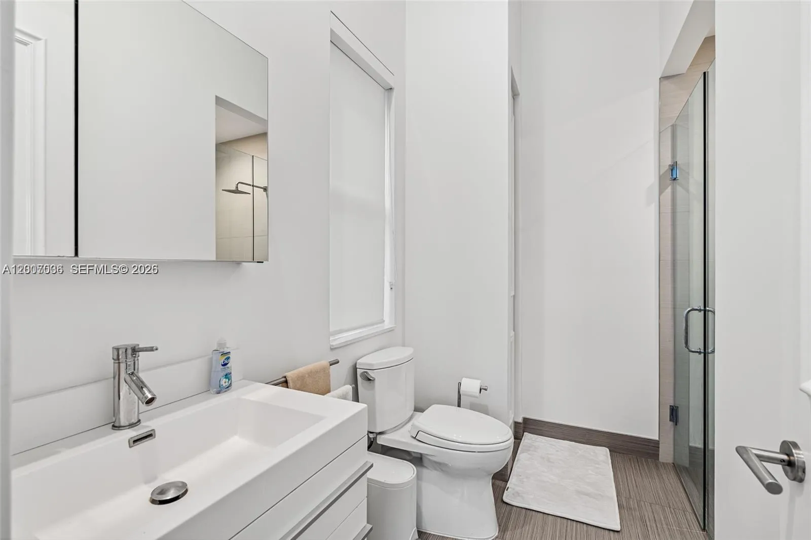 1260 Harbor Ct, Hollywood, Florida 33019, Hollywood, Florida 33019, 6 Bedrooms Bedrooms, ,6 BathroomsBathrooms,Residential,For Sale,1260 Harbor Ct, Hollywood, Florida 33019,A12007036