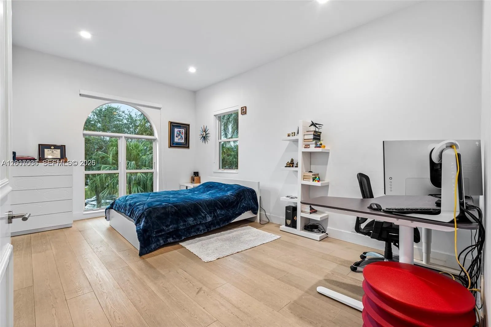 1260 Harbor Ct, Hollywood, Florida 33019, Hollywood, Florida 33019, 6 Bedrooms Bedrooms, ,6 BathroomsBathrooms,Residential,For Sale,1260 Harbor Ct, Hollywood, Florida 33019,A12007036