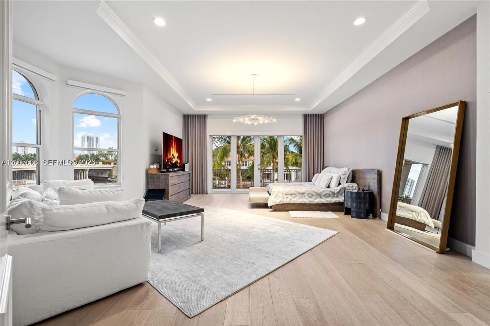 1260 Harbor Ct, Hollywood, Florida 33019, Hollywood, Florida 33019, 6 Bedrooms Bedrooms, ,6 BathroomsBathrooms,Residential,For Sale,1260 Harbor Ct, Hollywood, Florida 33019,A12007036