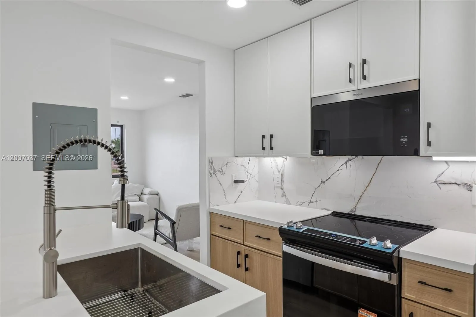 6595 Sw 31st St, Miami, Florida 33155, Miami, Florida 33155, 2 Bedrooms Bedrooms, ,1 BathroomBathrooms,Residential,For Sale,6595 Sw 31st St, Miami, Florida 33155,A12007037