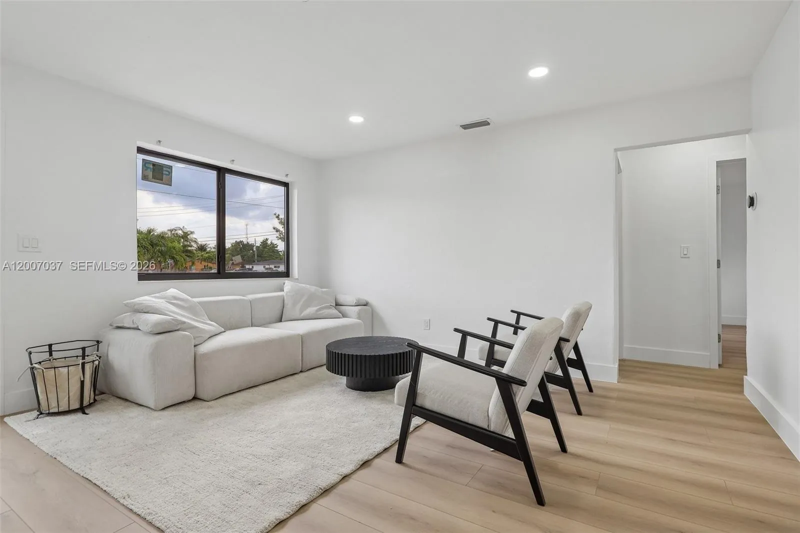 6595 Sw 31st St, Miami, Florida 33155, Miami, Florida 33155, 2 Bedrooms Bedrooms, ,1 BathroomBathrooms,Residential,For Sale,6595 Sw 31st St, Miami, Florida 33155,A12007037