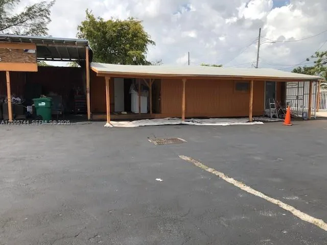 5960 Nw 27th Ave, Miami, Florida 33142, Miami, Florida 33142, ,Commercial Lease,For Rent,5960 Nw 27th Ave, Miami, Florida 33142,A12005744