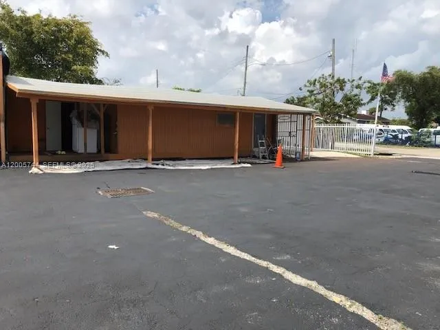 5960 Nw 27th Ave, Miami, Florida 33142, Miami, Florida 33142, ,Commercial Lease,For Rent,5960 Nw 27th Ave, Miami, Florida 33142,A12005744