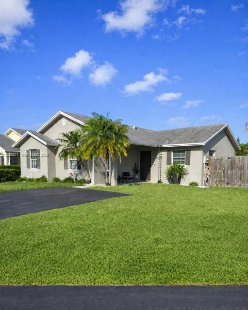 24923 Sw 127th Pl, Homestead, Florida 33032, Homestead, Florida 33032, 3 Bedrooms Bedrooms, ,2 BathroomsBathrooms,Residential,For Sale,24923 Sw 127th Pl, Homestead, Florida 33032,A12006871