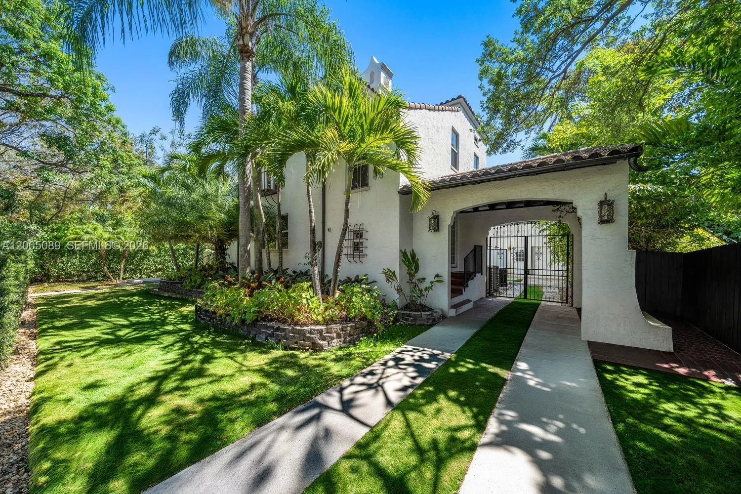 130 Ne 45th St, Miami, Florida 33137, Miami, Florida 33137, 4 Bedrooms Bedrooms, ,3 BathroomsBathrooms,Residential,For Sale,130 Ne 45th St, Miami, Florida 33137,A12005089