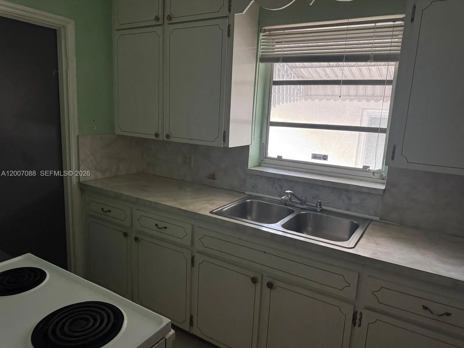 1812 Fillmore St, Hollywood, Florida 33020, Hollywood, Florida 33020, 3 Bedrooms Bedrooms, ,2 BathroomsBathrooms,Residential Lease,For Rent,1812 Fillmore St, Hollywood, Florida 33020,A12007088