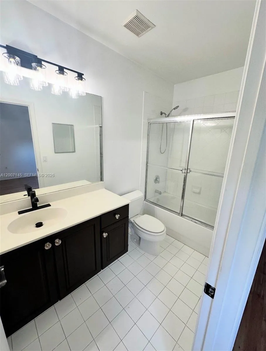 2641 Sw 83rd Ave 102, Miramar, Florida 33025, Miramar, Florida 33025, 3 Bedrooms Bedrooms, ,2 BathroomsBathrooms,Residential Lease,For Rent,2641 Sw 83rd Ave 102, Miramar, Florida 33025,A12007145