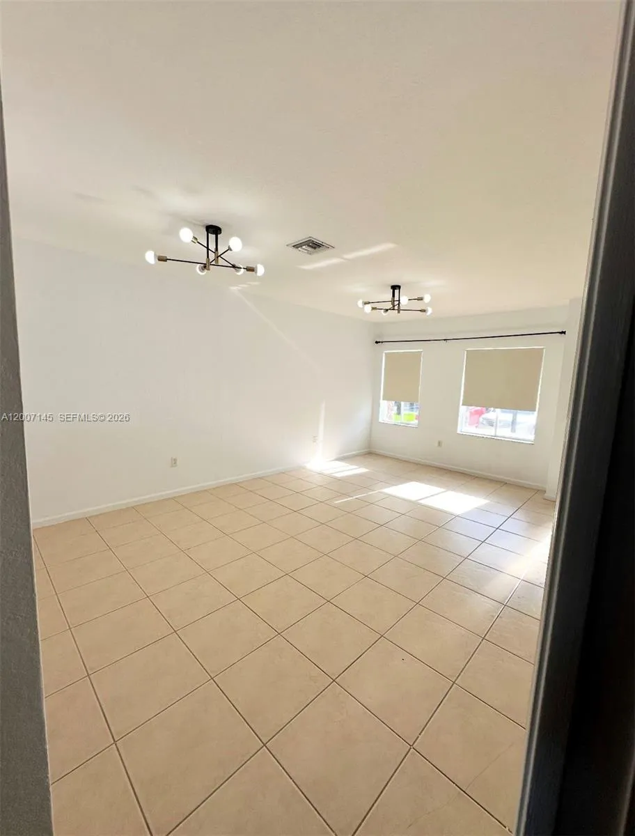 2641 Sw 83rd Ave 102, Miramar, Florida 33025, Miramar, Florida 33025, 3 Bedrooms Bedrooms, ,2 BathroomsBathrooms,Residential Lease,For Rent,2641 Sw 83rd Ave 102, Miramar, Florida 33025,A12007145