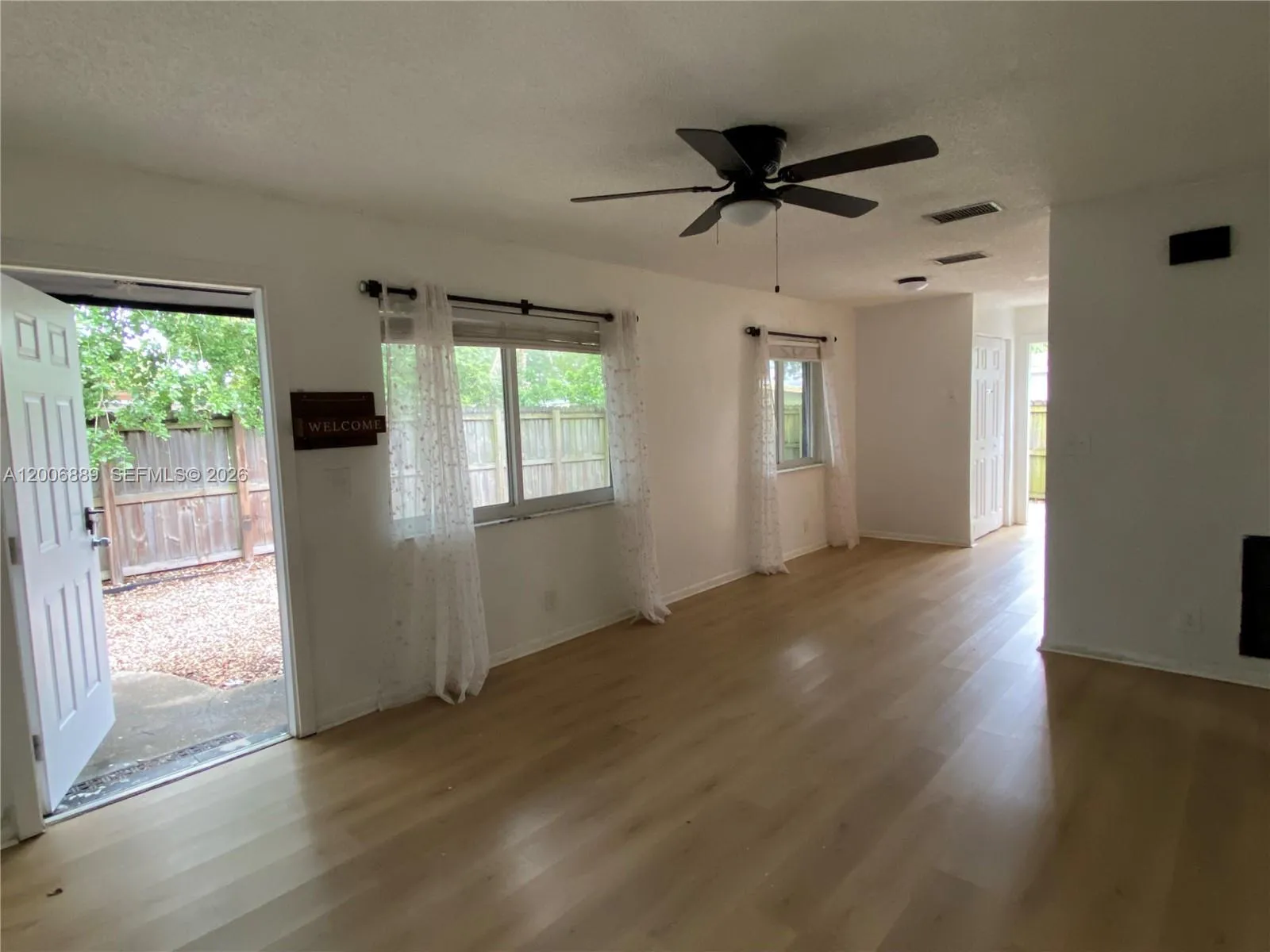 6132 Sw 39th St R, Miramar, Florida 33023, Miramar, Florida 33023, 2 Bedrooms Bedrooms, ,1 BathroomBathrooms,Residential Lease,For Rent,6132 Sw 39th St R, Miramar, Florida 33023,A12006889