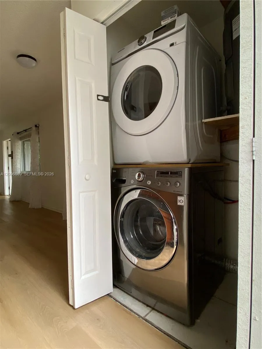 6132 Sw 39th St R, Miramar, Florida 33023, Miramar, Florida 33023, 2 Bedrooms Bedrooms, ,1 BathroomBathrooms,Residential Lease,For Rent,6132 Sw 39th St R, Miramar, Florida 33023,A12006889