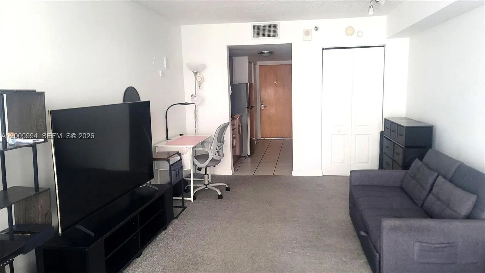 1200 Brickell Bay Dr 1910, Miami, Florida 33131, Miami, Florida 33131, ,1 BathroomBathrooms,Residential Lease,For Rent,1200 Brickell Bay Dr 1910, Miami, Florida 33131,A12005994